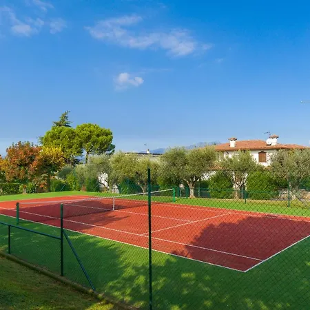 Hébergement de vacances Casa Con Tennis E Piscina